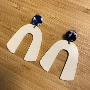 Nickel & Suede White Beau with Speckled Black & White Post